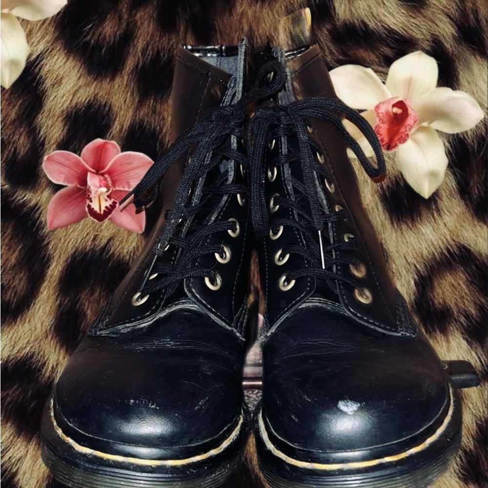 Classic Doc Martens